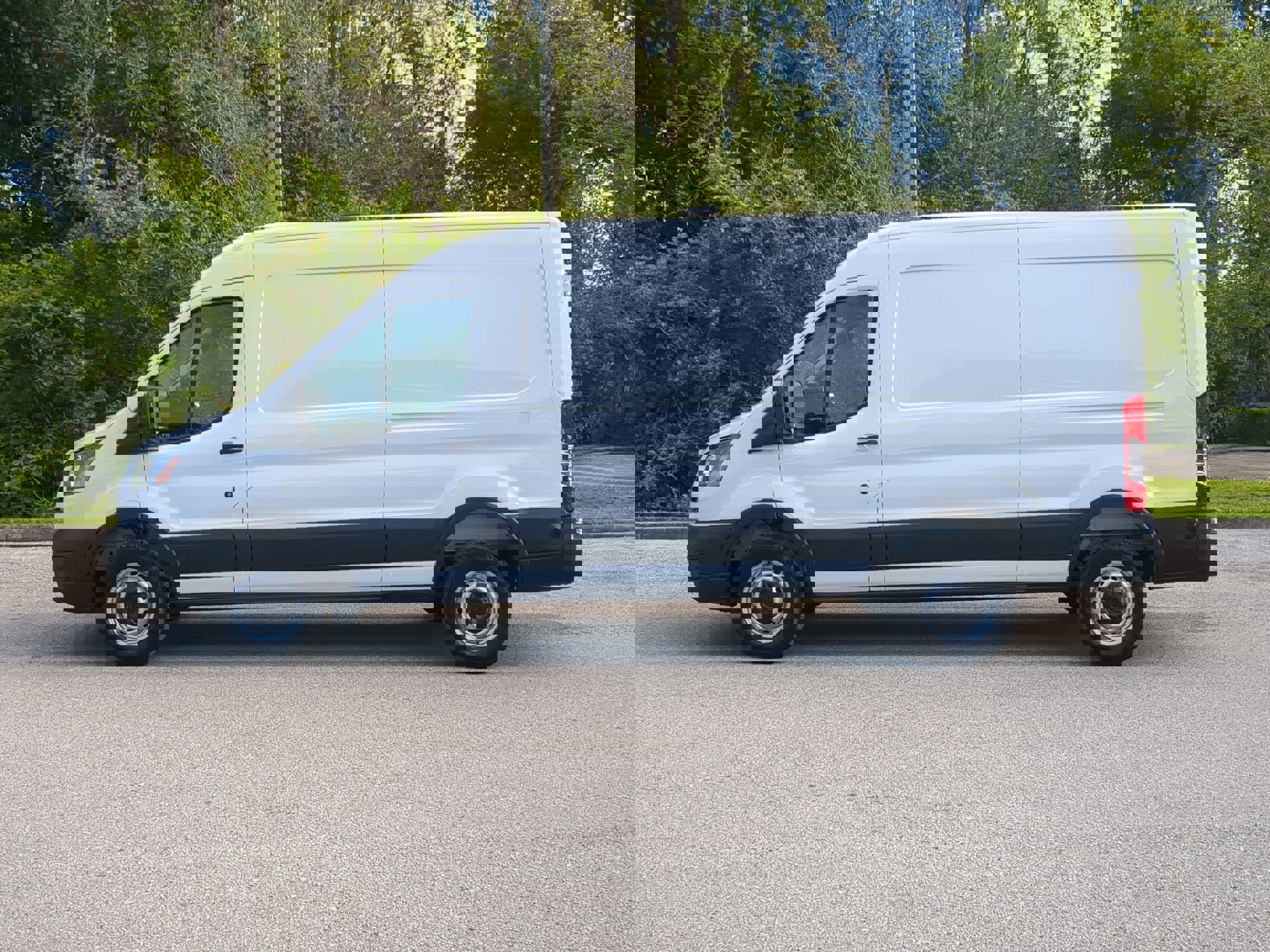 New 2026 Ford Transit 250 148 Medium Roof image 45