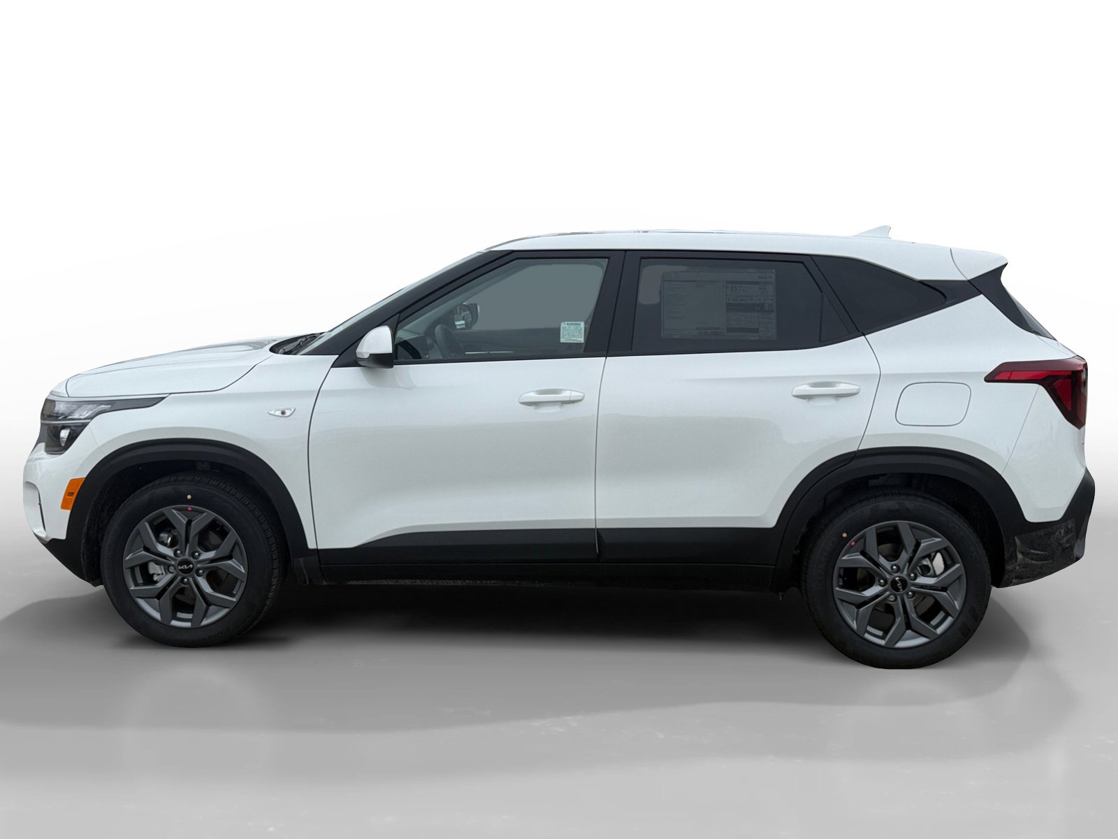 New 2026 Kia Seltos LX image 2