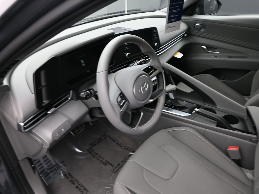 Certified 2026 Hyundai Elantra Sport w/ Cargo Package image 10