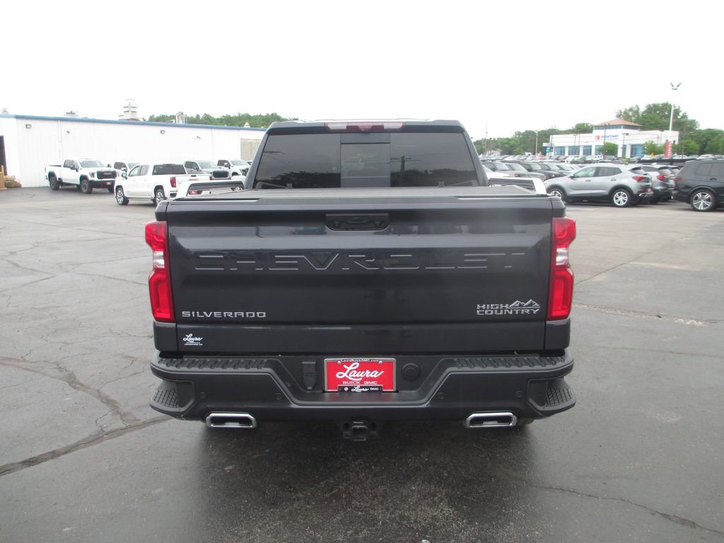 Used 2024 Chevrolet Silverado 1500 High Country w/ High Country Premium Package AWD/4WD image 7