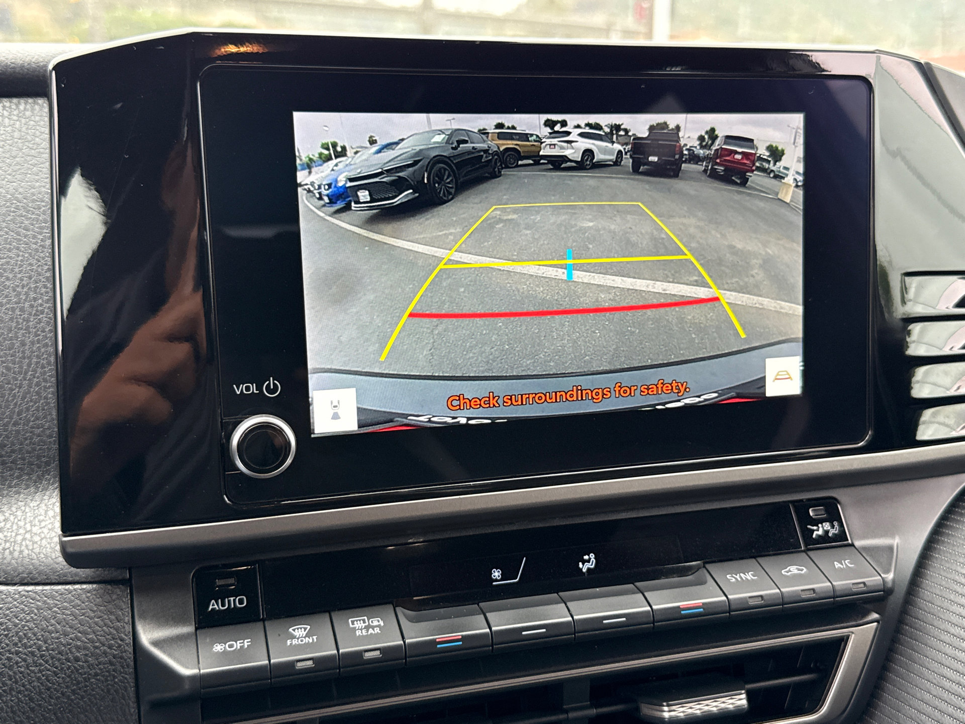 Certified 2025 Toyota Camry SE FWD image 29