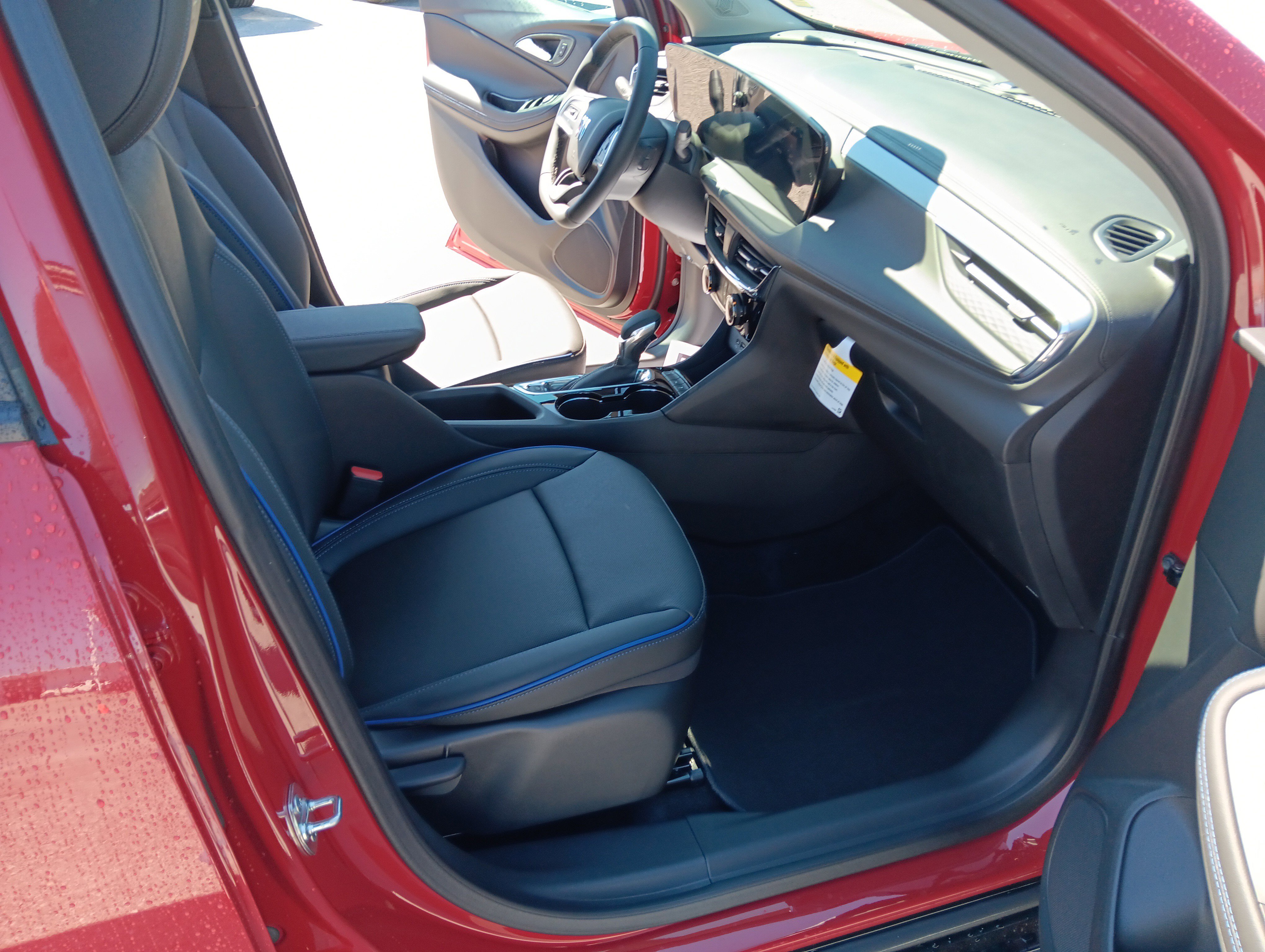New 2026 Buick Encore GX Sport Touring FWD image 18
