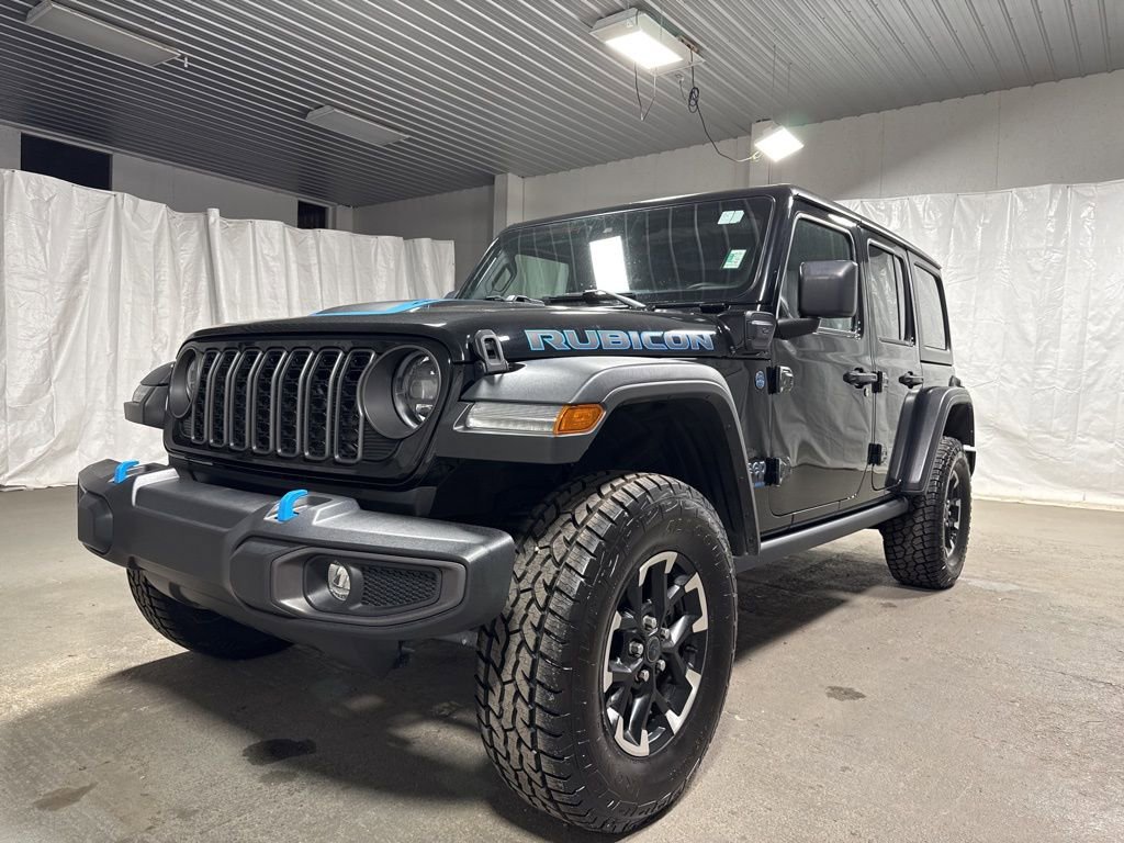 Used 2024 Jeep Wrangler Unlimited Rubicon 4xe image 3