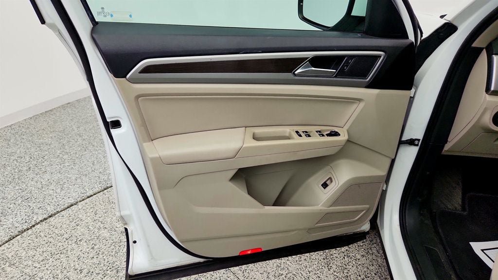 Used 2018 Volkswagen Atlas SE FWD image 10