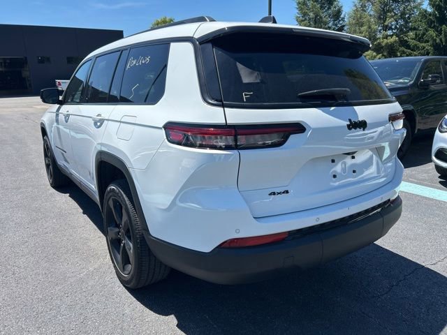 Used 2023 Jeep Grand Cherokee L Laredo AWD/4WD image 3