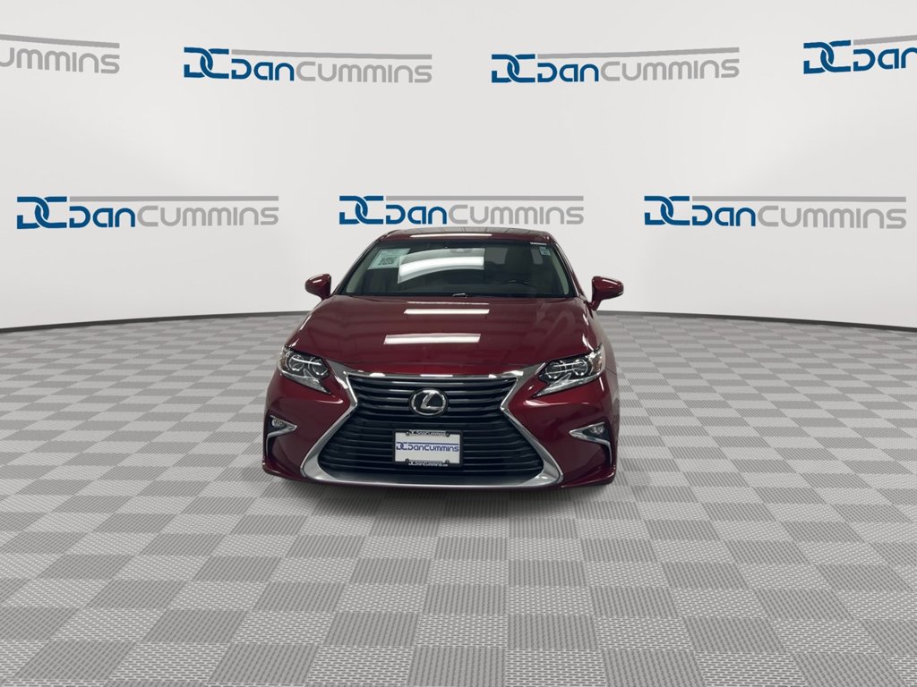 Used 2018 Lexus ES 350 w/ Navigation System Package FWD image 3
