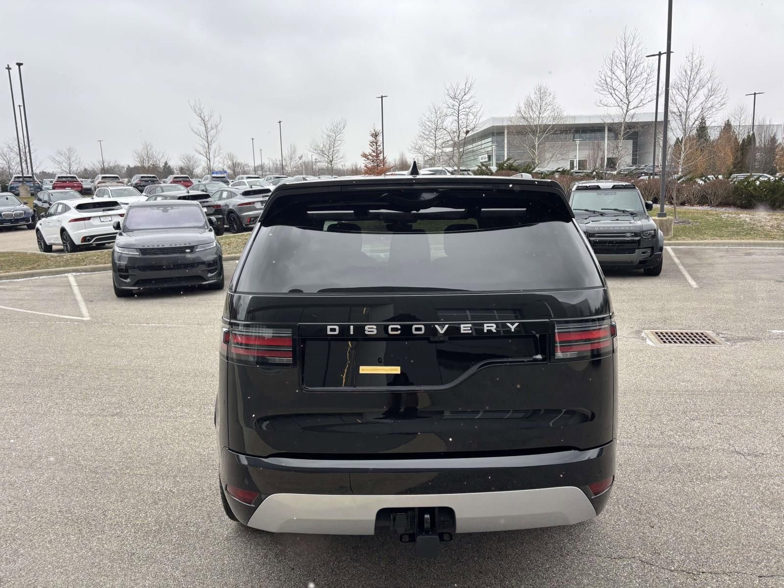 New 2026 Land Rover Discovery Limited Edition image 6