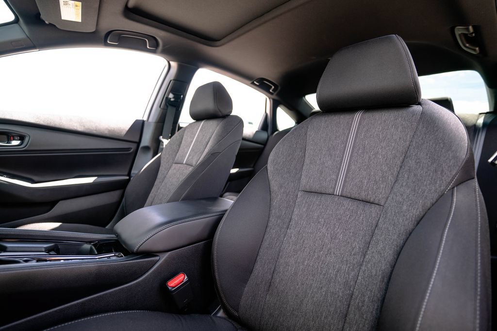 Used 2024 Honda Accord Sport image 5
