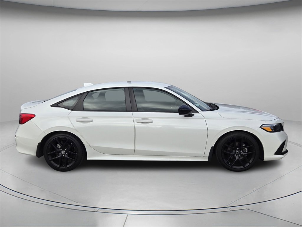 Used 2023 Honda Civic Sport image 3