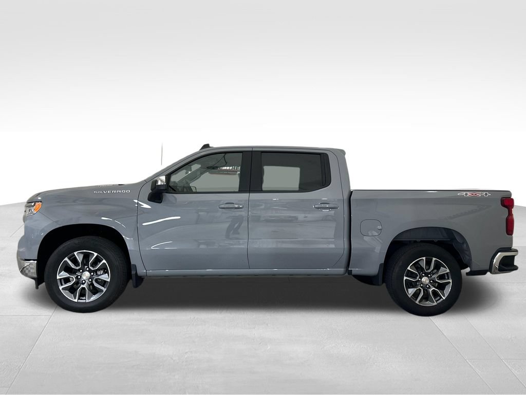 Used 2024 Chevrolet Silverado 1500 LT AWD/4WD image 2