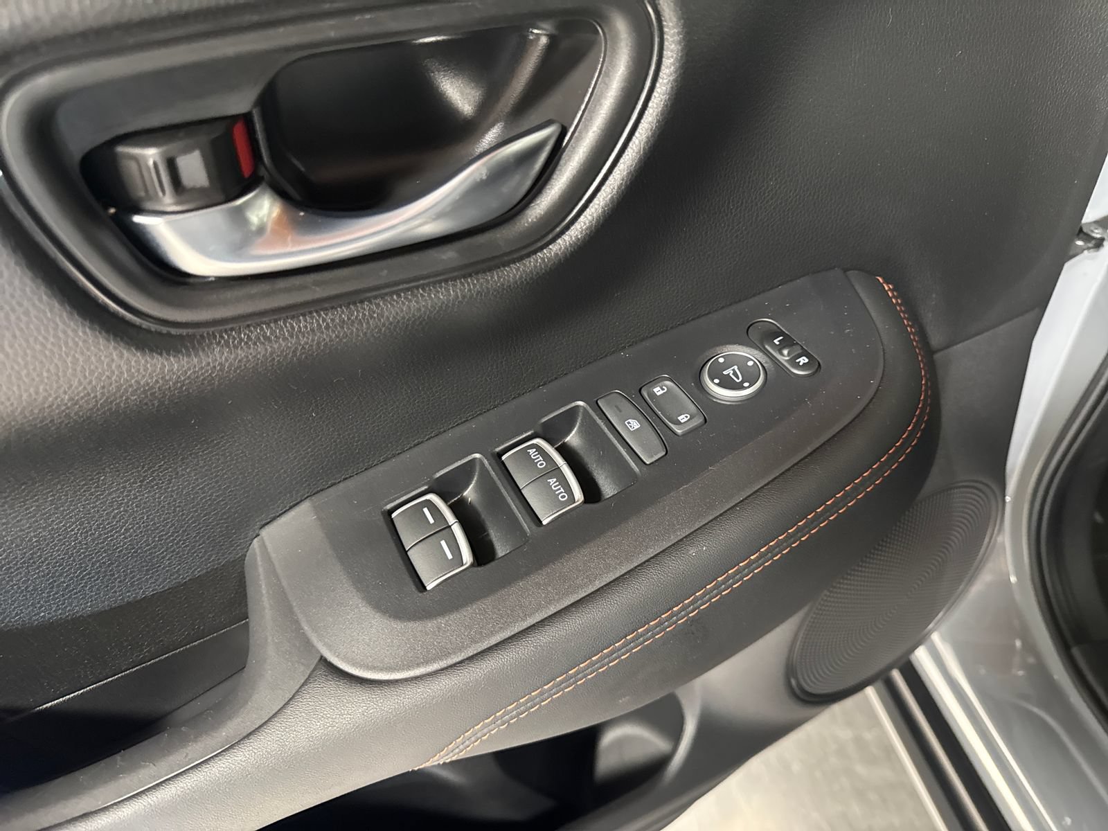 Certified 2024 Honda HR-V Sport image 16