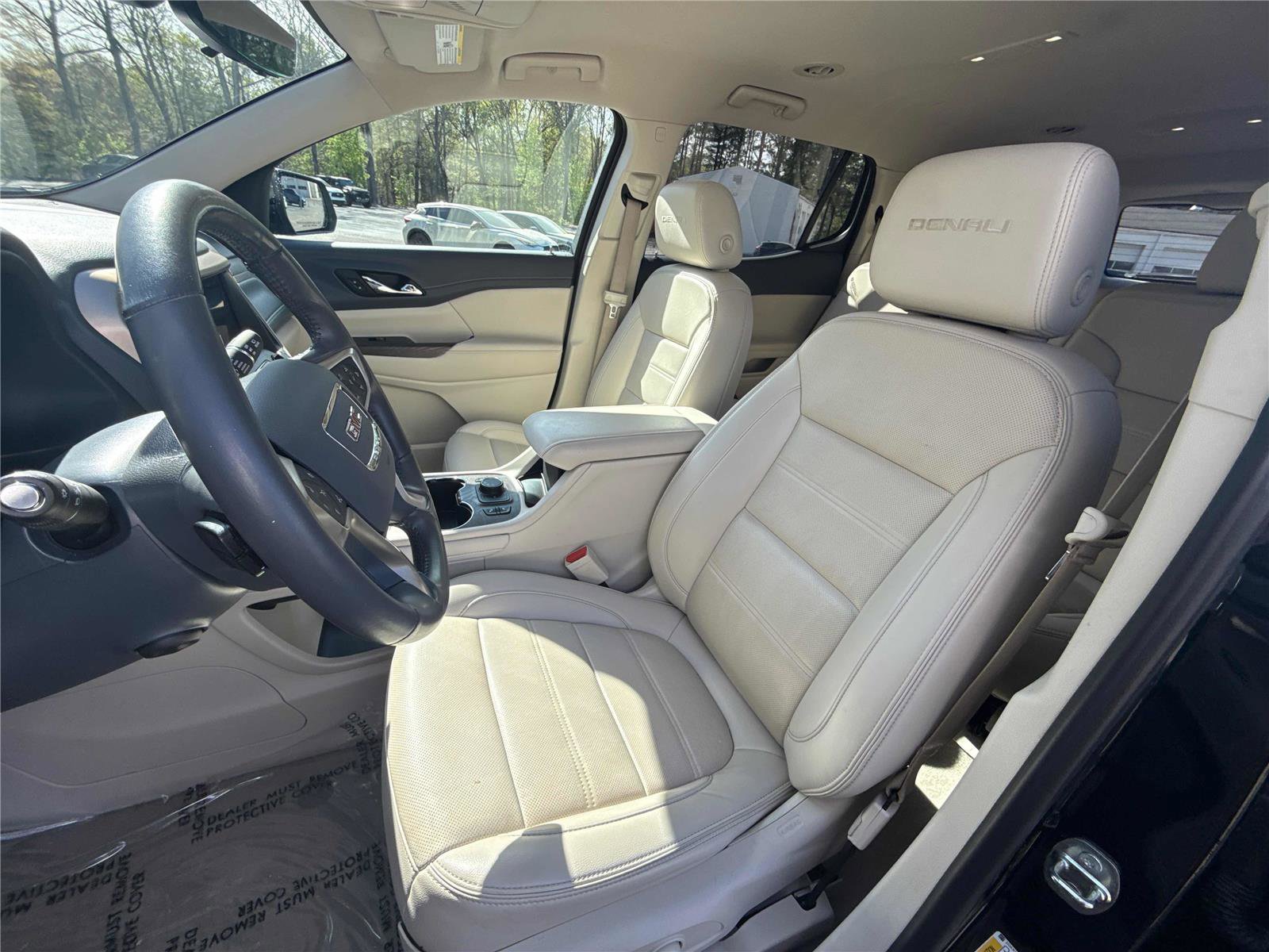 Used 2021 GMC Acadia Denali w/ Denali Technology Package FWD image 11