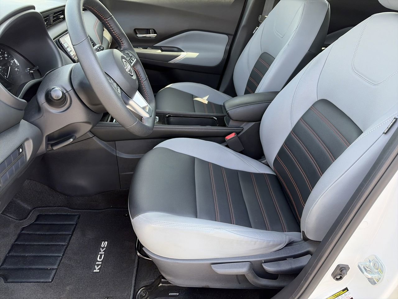 Certified 2024 Nissan Kicks SR w/ SR Premium Package FWD image 23