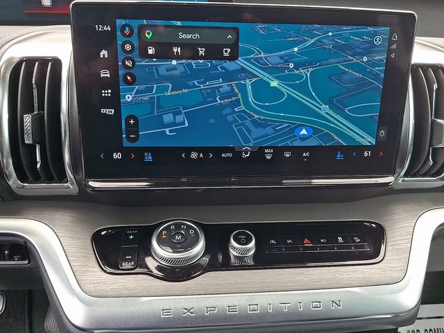 Used 2025 Ford Expedition Platinum AWD/4WD image 13