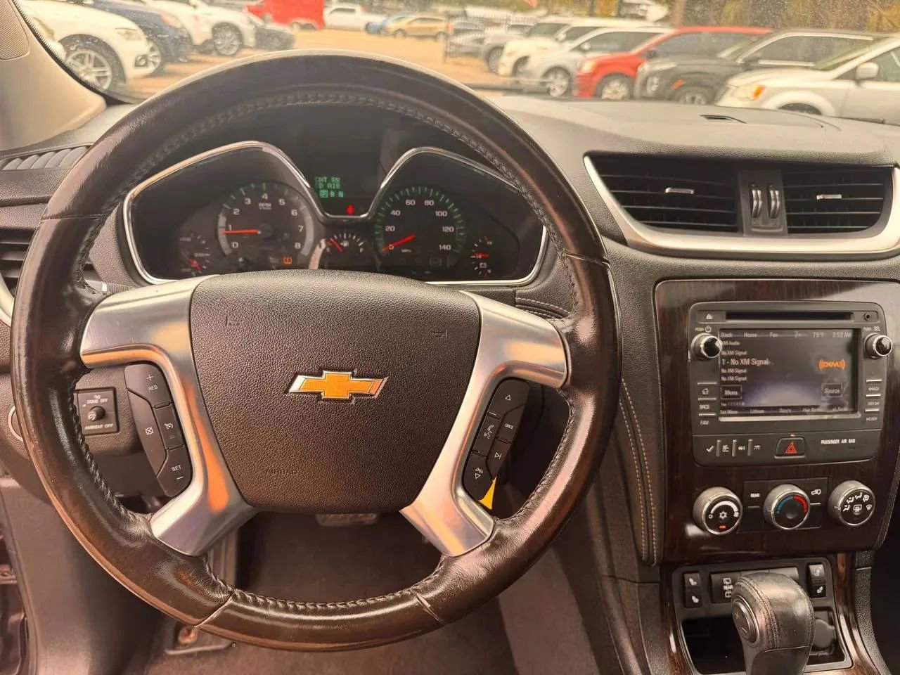 Used 2015 Chevrolet Traverse LT w/ Style and Technology Package AWD/4WD image 3