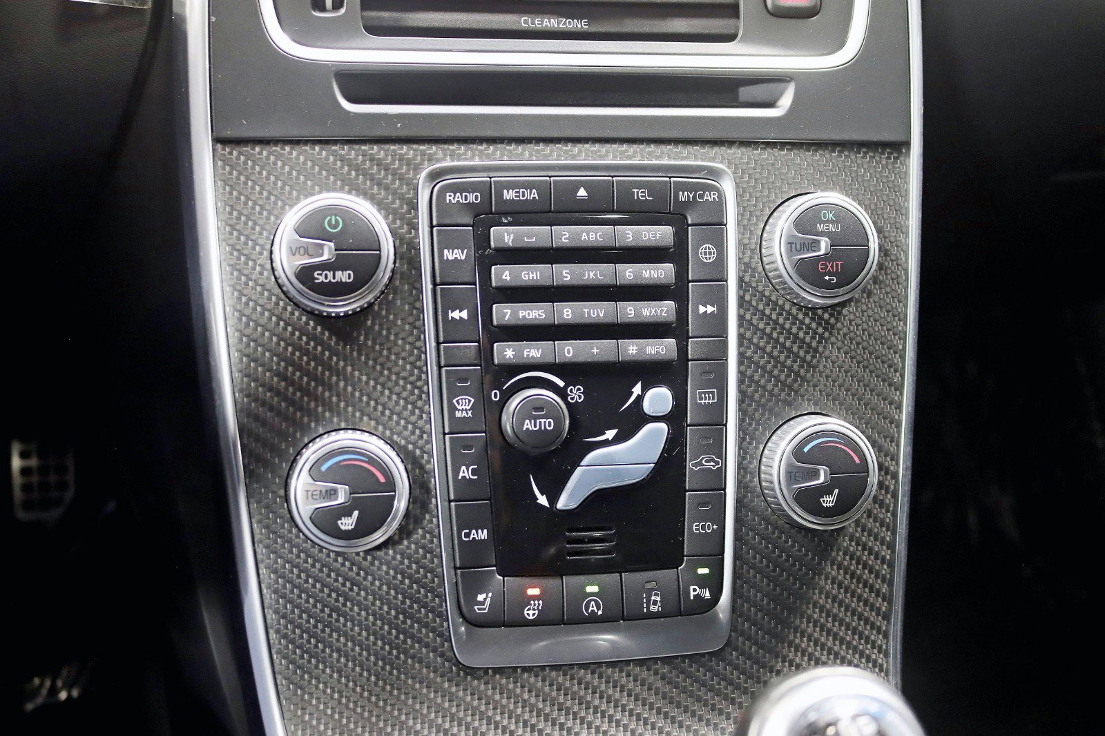 Used 2018 Volvo V60 T6 Polestar image 26