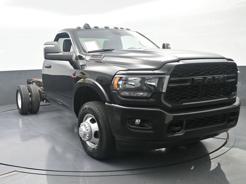 Used 2024 RAM 3500 Tradesman RWD image 9