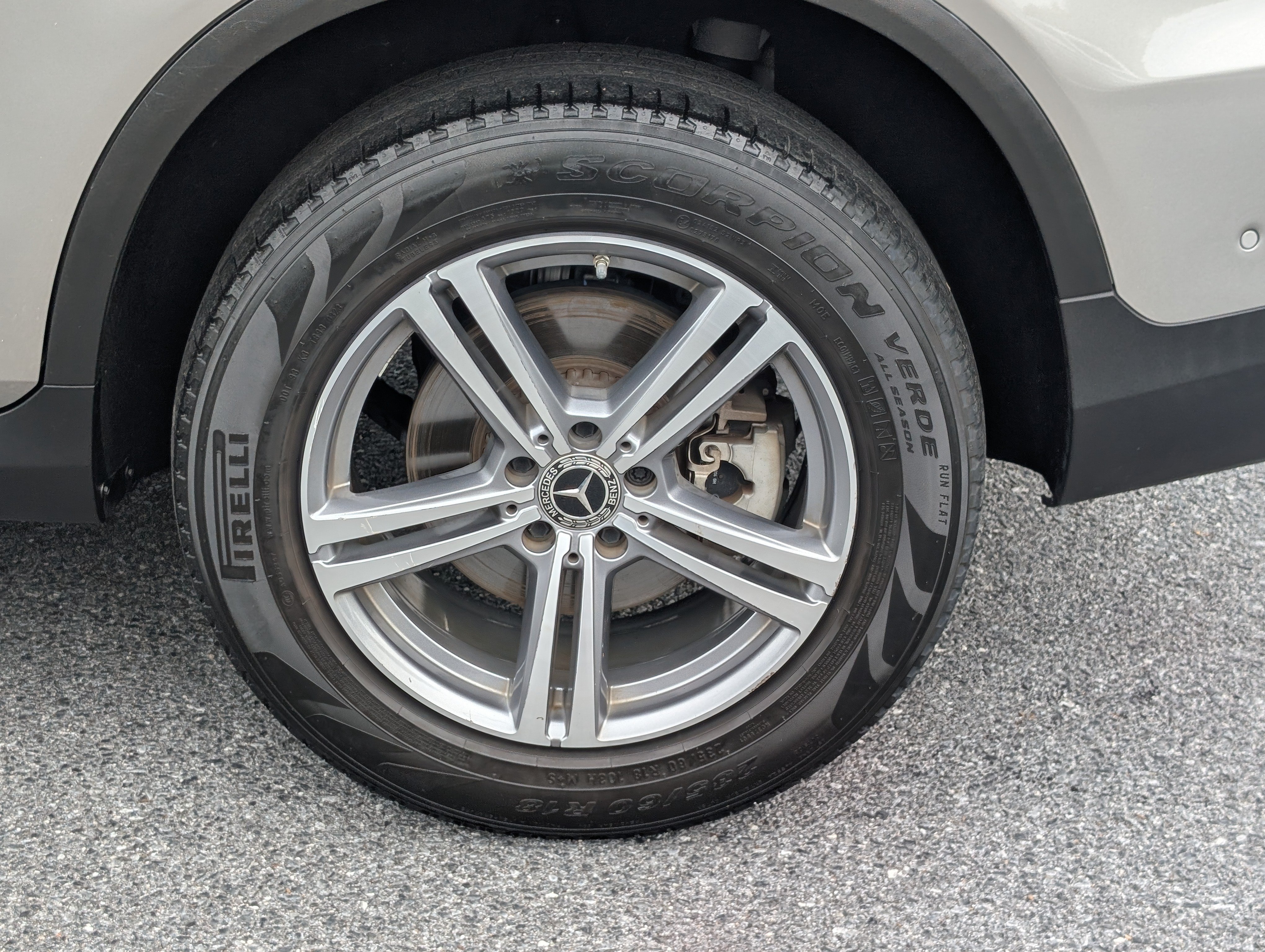 Used 2021 Mercedes-Benz GLC 300 4MATIC image 10
