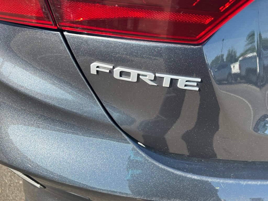 Used 2024 Kia Forte LXS FWD image 11