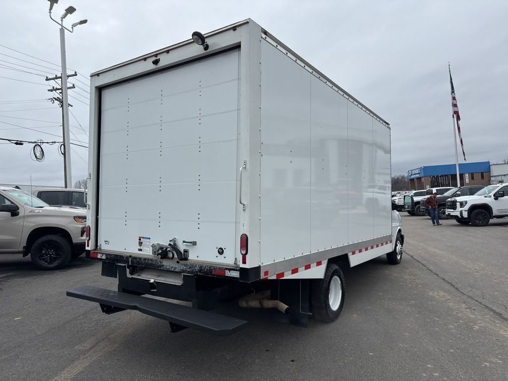 Used 2024 Chevrolet Express 3500 w/ Power Convenience Package RWD image 5