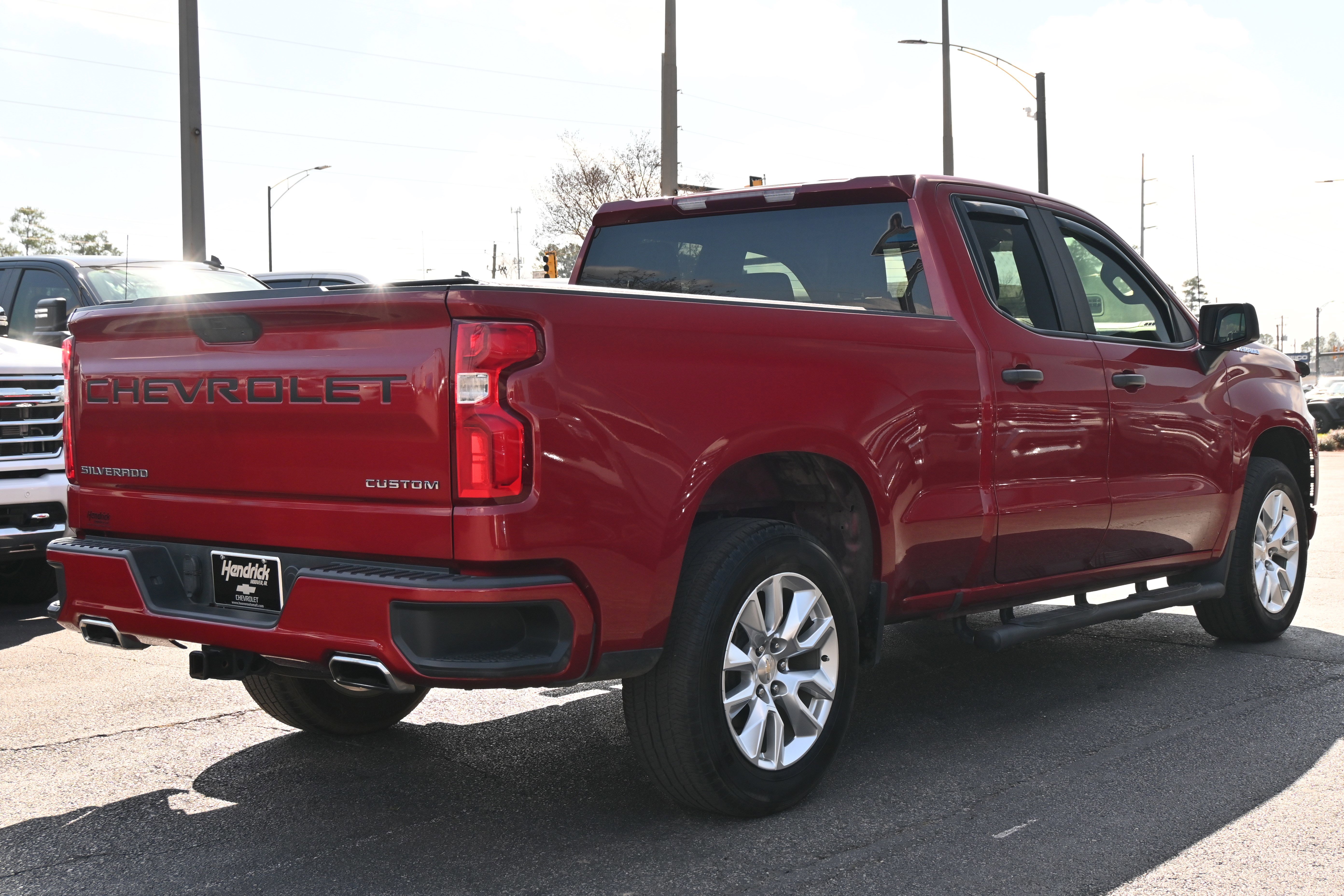 Used 2020 Chevrolet Silverado 1500 Custom w/ Custom Value Package image 15