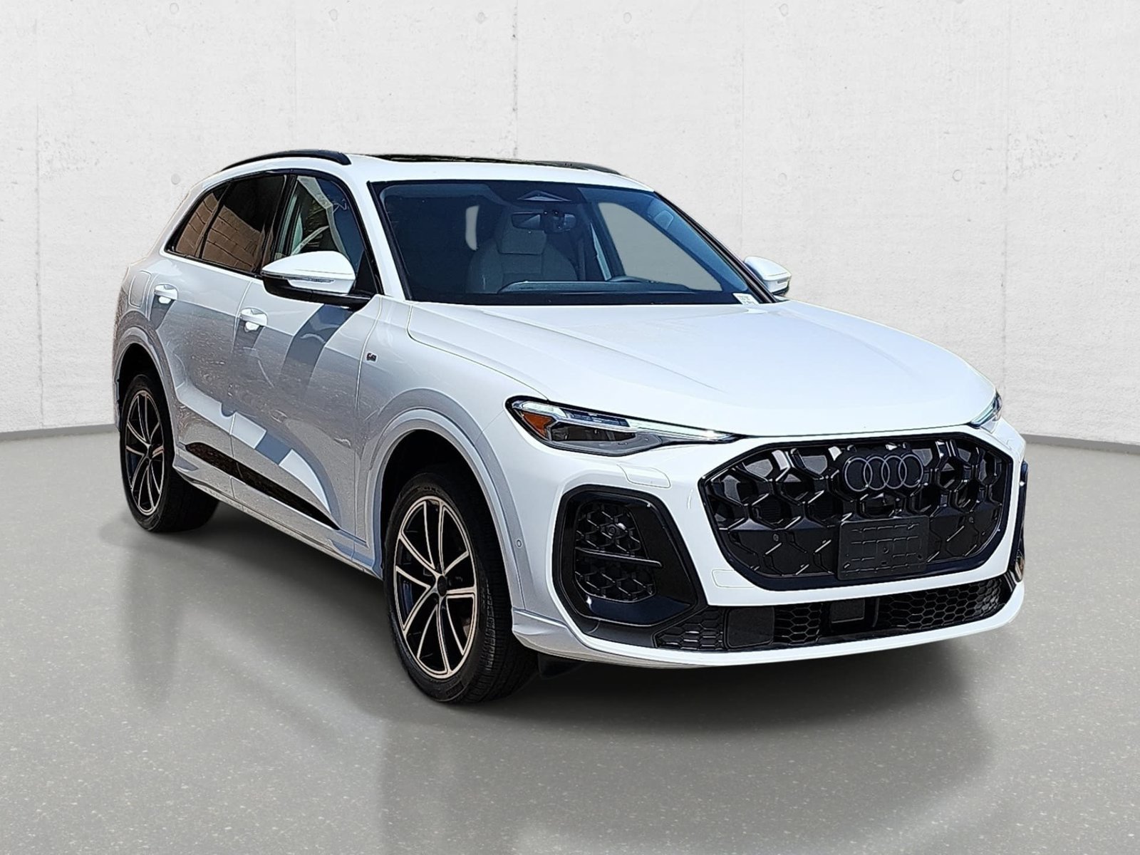 New 2026 Audi Q5 Premium Plus AWD/4WD image 3