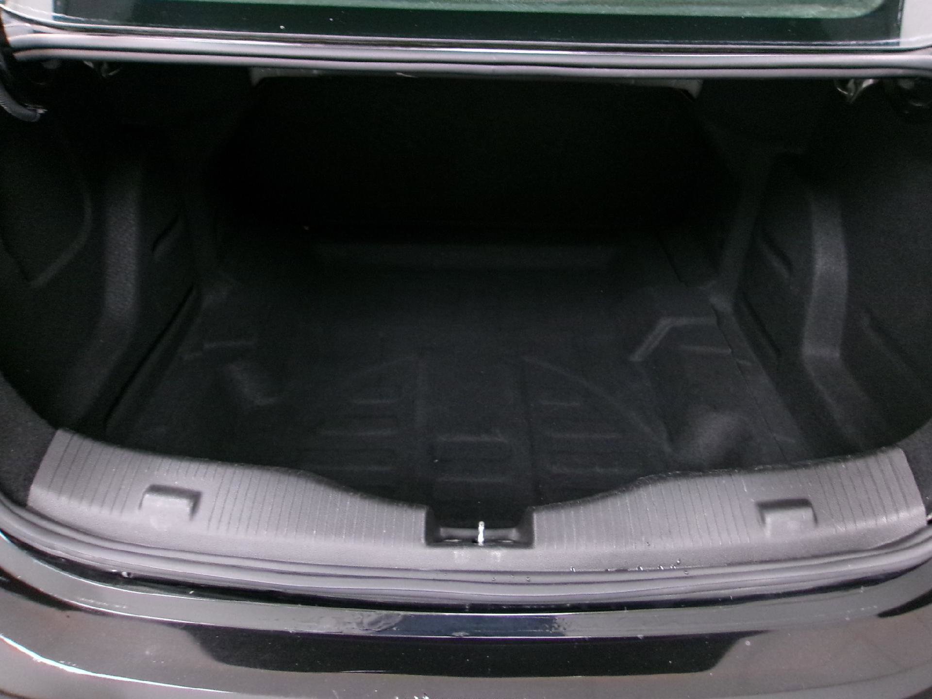 Used 2018 Chevrolet Cruze LS image 9