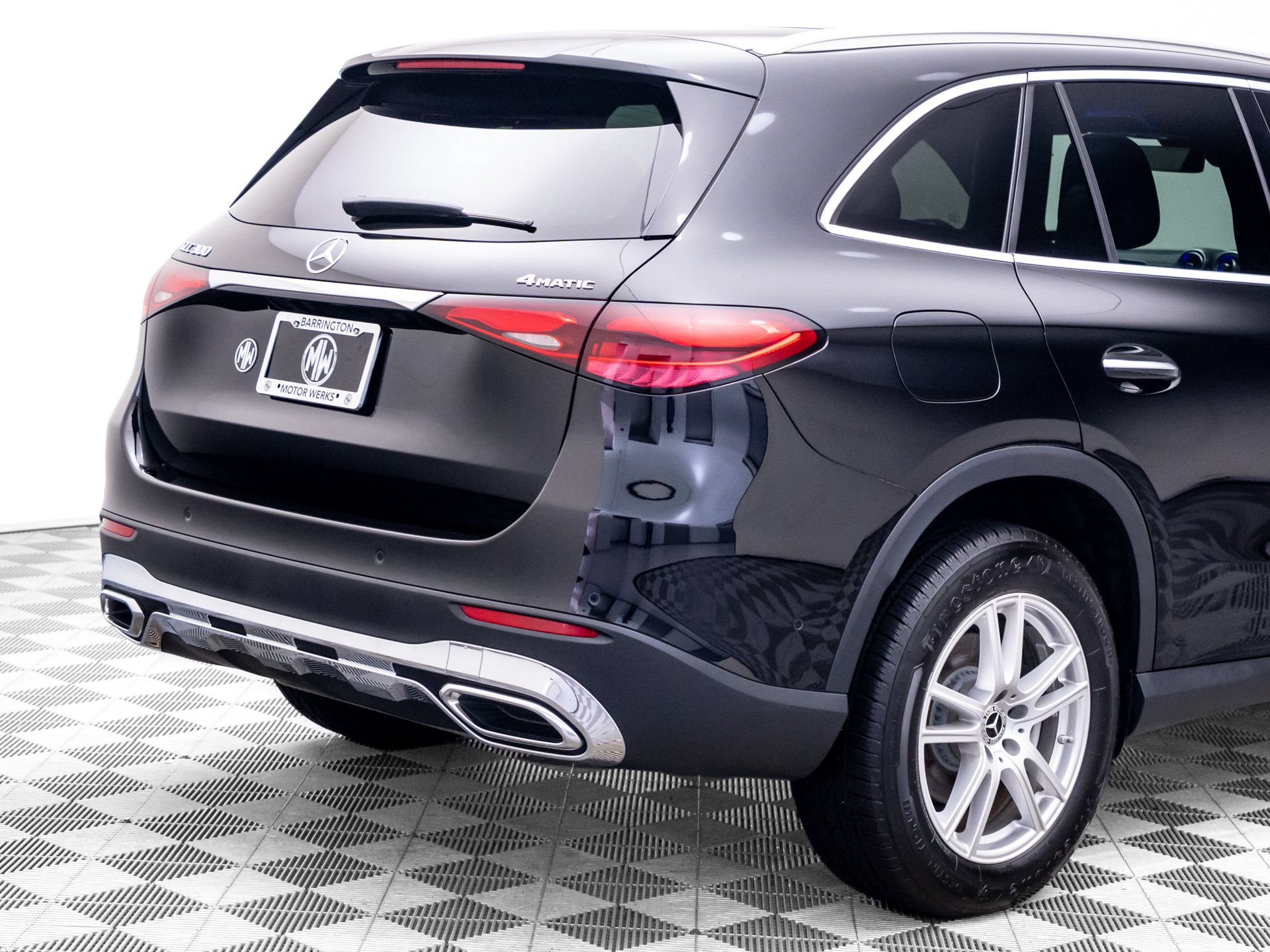 Used 2023 Mercedes-Benz GLC 300 4MATIC w/ Exclusive Trim Package image 34