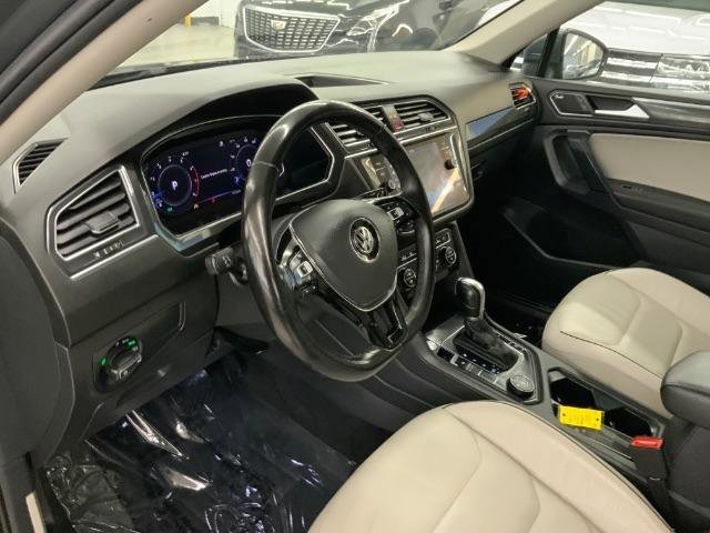 Used 2019 Volkswagen Tiguan SEL Premium image 11