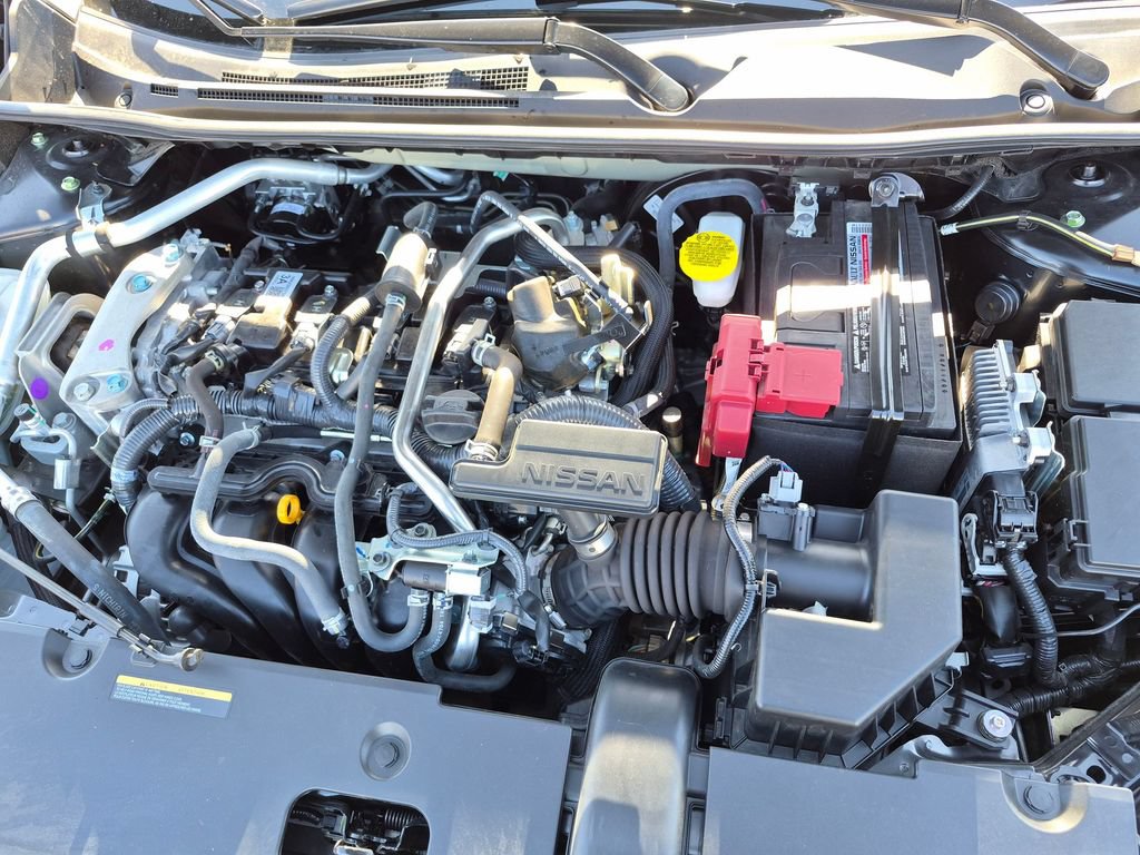 Certified 2025 Nissan Sentra SR FWD image 30