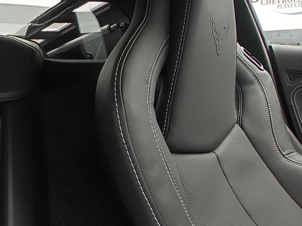 Used 2023 Chevrolet Corvette Stingray Coupe w/ 1LT RWD image 11