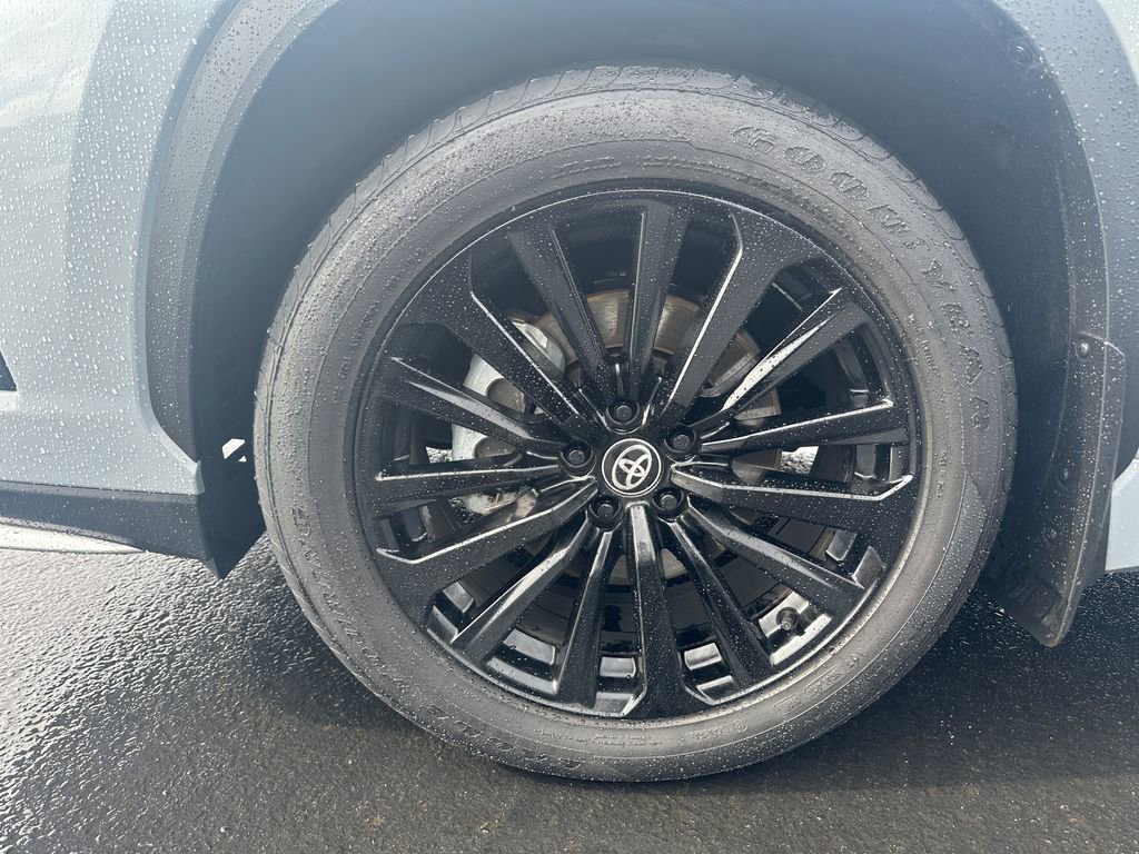Certified 2025 Toyota Highlander XSE AWD/4WD image 13
