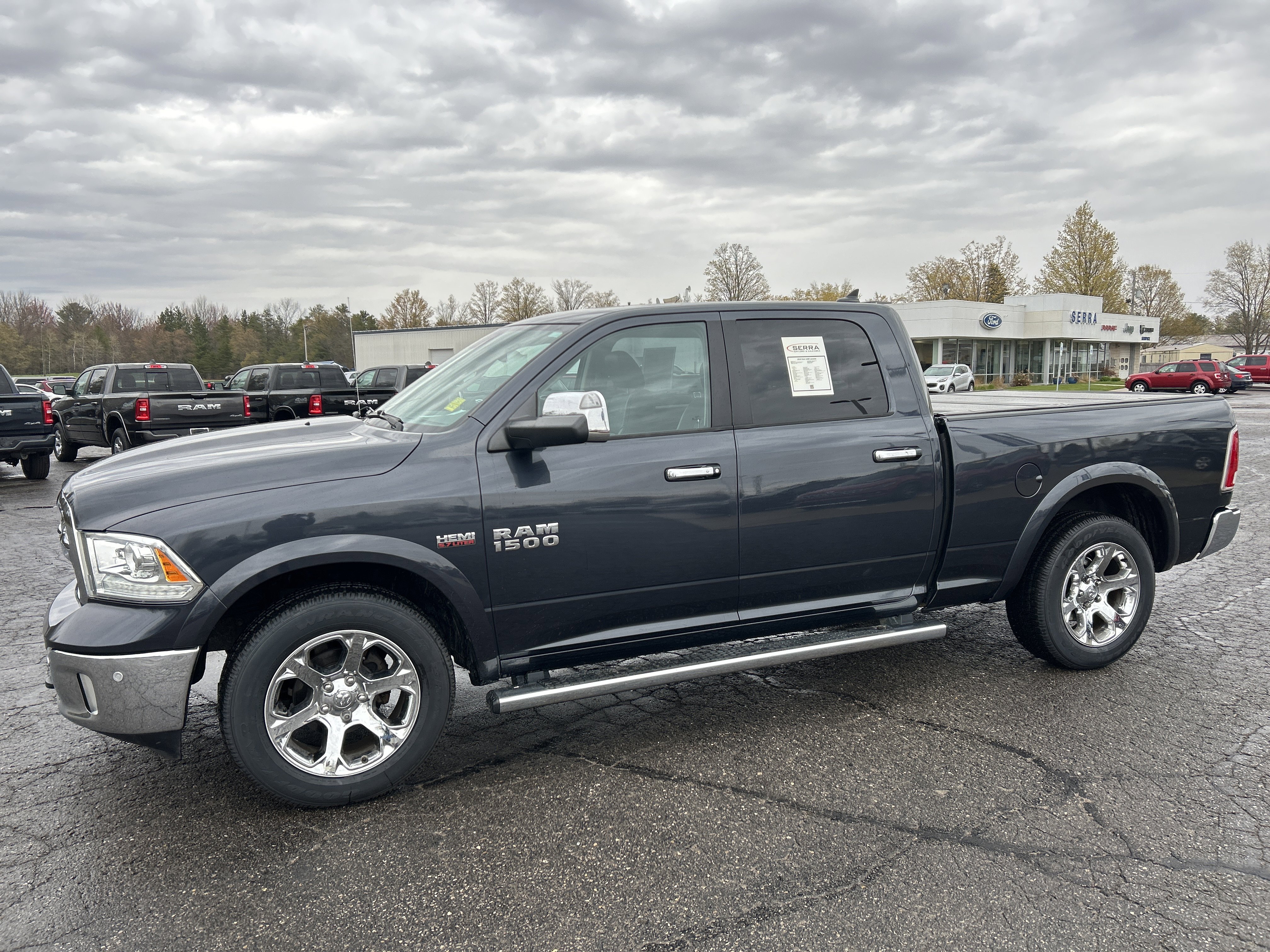 Used 2018 RAM 1500 Laramie AWD/4WD image 7
