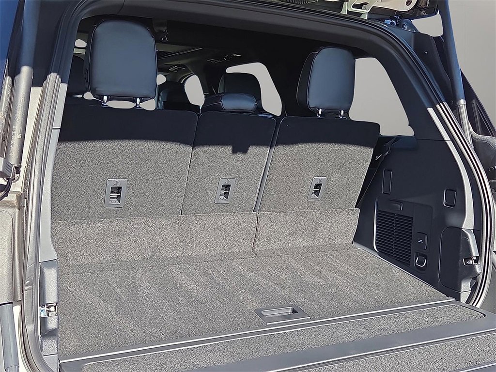 New 2026 Lincoln Navigator Black Label image 8