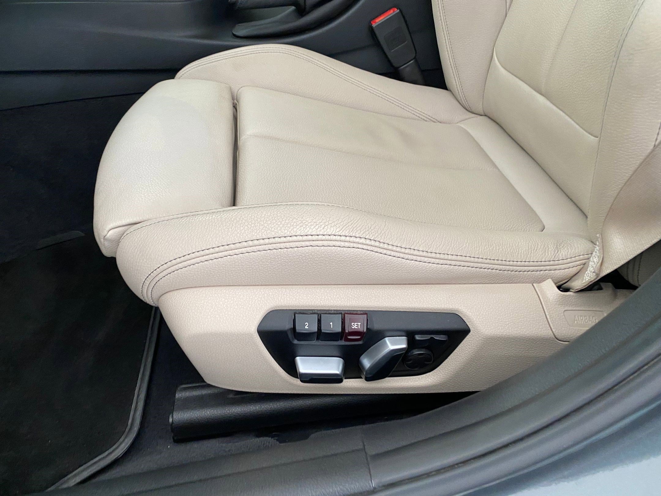 Used 2017 BMW 330i Sedan image 12