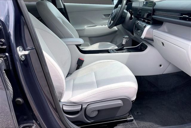 Used 2025 Hyundai Kona SEL AWD/4WD image 7