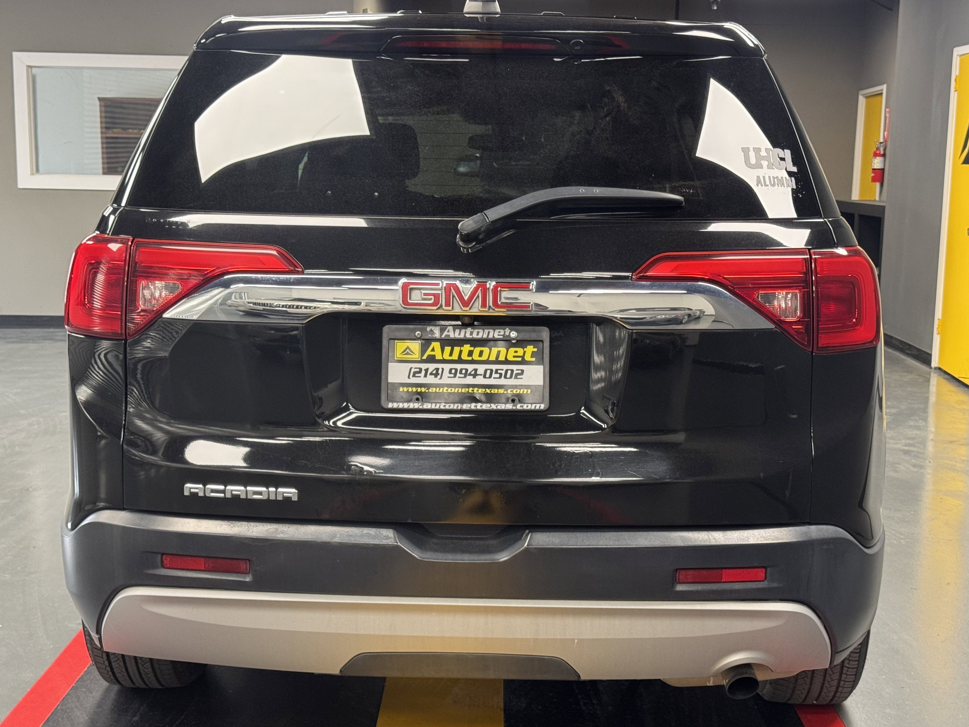 Used 2017 GMC Acadia SLE w/ LPO, Floor Liner Package image 5