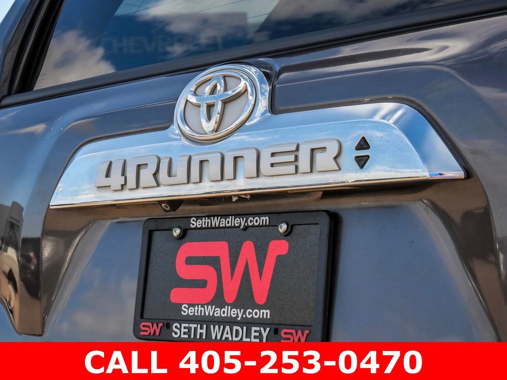 Used 2015 Toyota 4Runner Limited AWD/4WD image 11