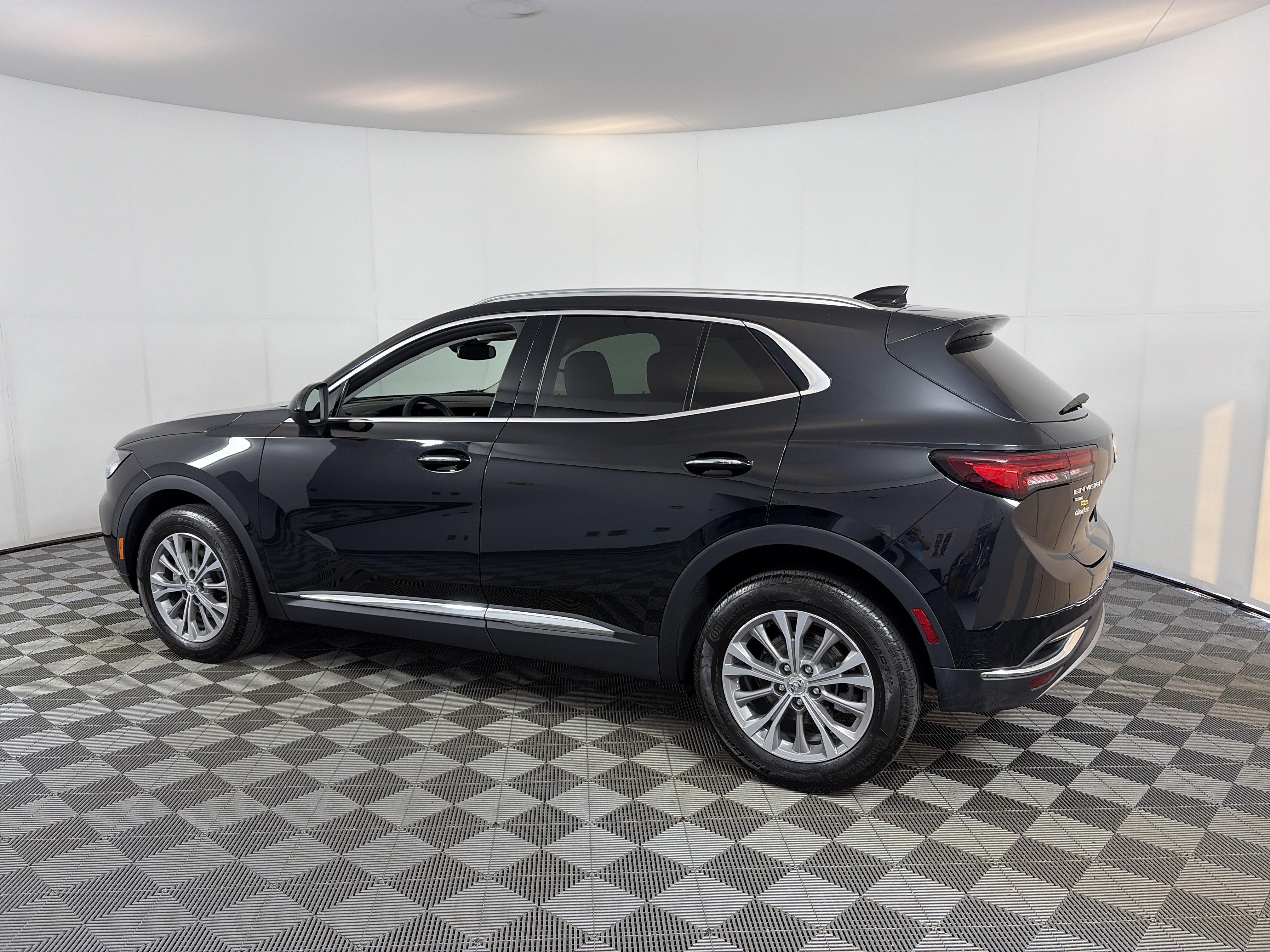 Used 2023 Buick Envision Preferred AWD/4WD image 3