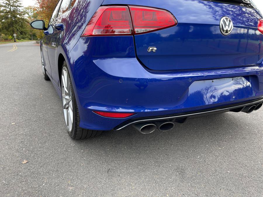 Used 2017 Volkswagen Golf 4-Door image 17