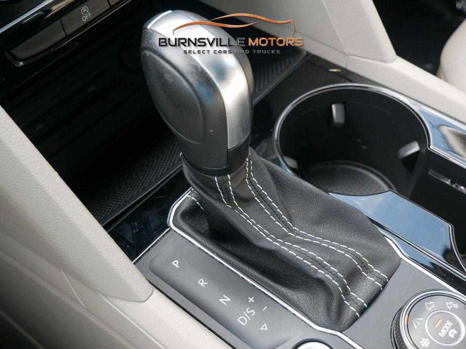 Used 2021 Volkswagen Atlas SEL image 24