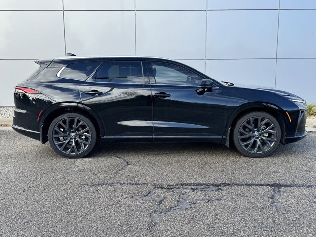 Certified 2025 Toyota Crown Signia image 38