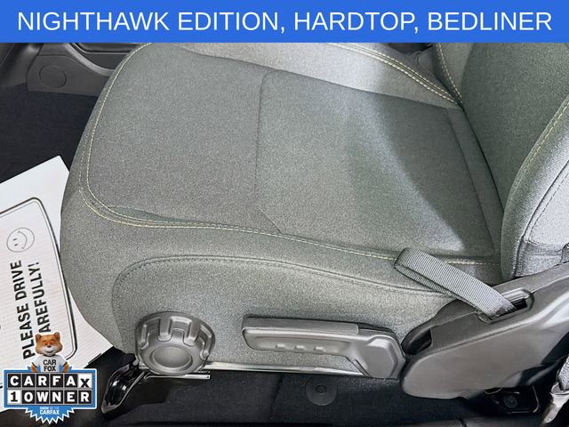 Used 2025 Jeep Gladiator Sport AWD/4WD image 18