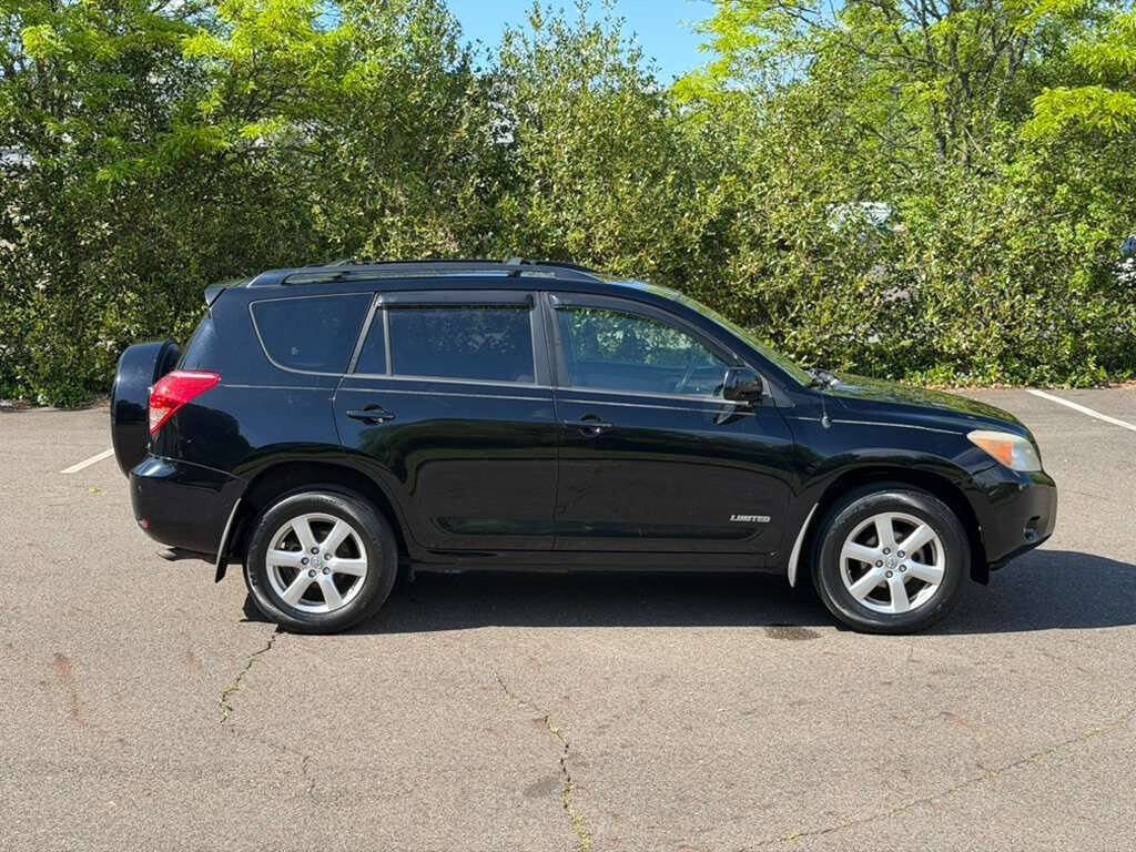 Used 2007 Toyota RAV4 Limited AWD/4WD image 8