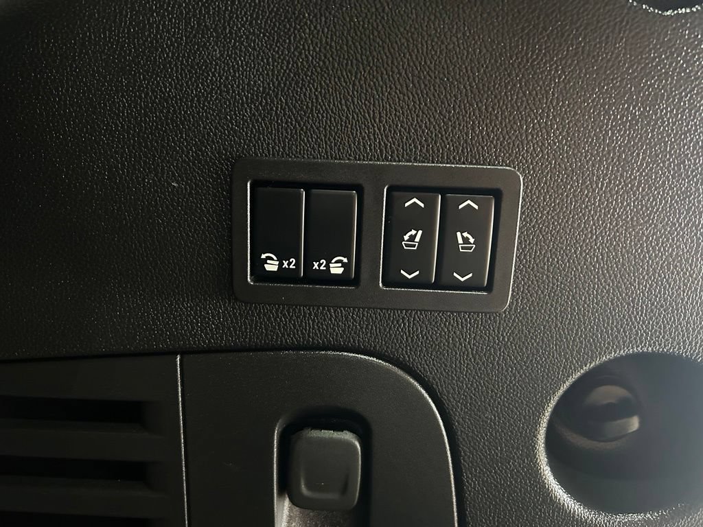 Used 2019 Chevrolet Tahoe Premier AWD/4WD image 10