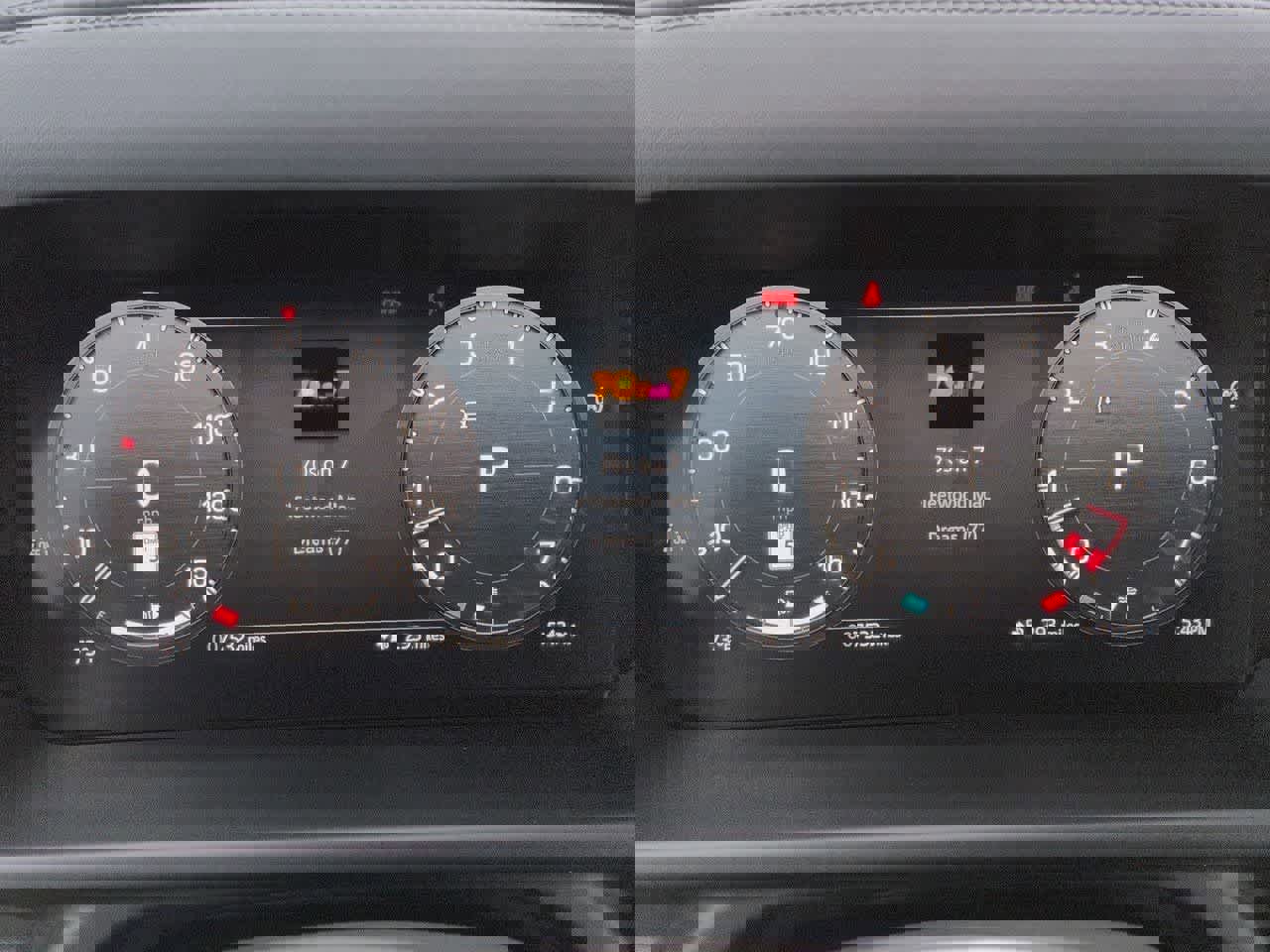 Certified 2025 Land Rover Defender 110 X-Dynamic SE image 35