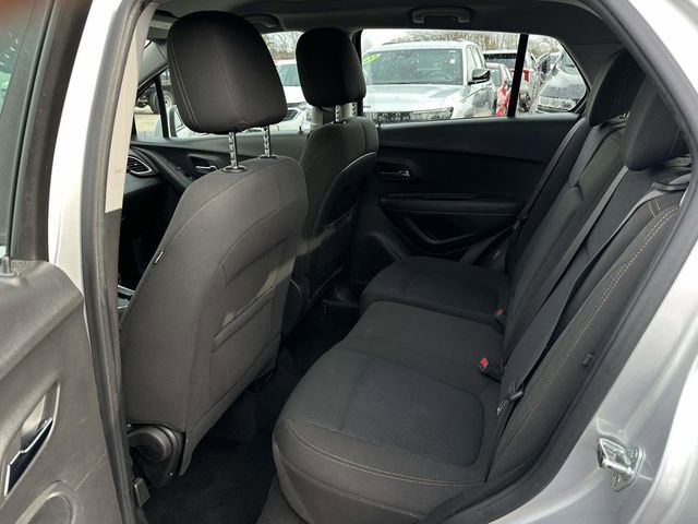 Used 2018 Chevrolet Trax LS image 19