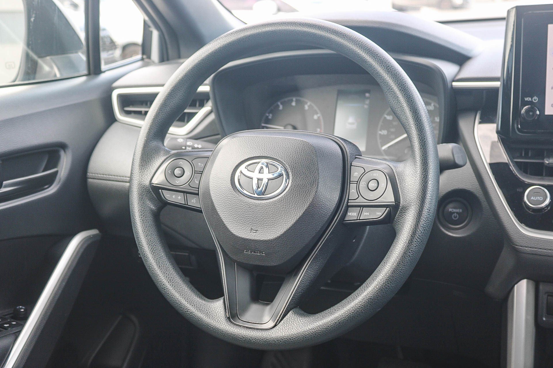 Certified 2024 Toyota Corolla Cross AWD Hybrid image 16