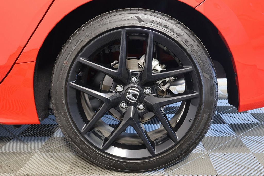 Used 2025 Honda Civic Sport image 16