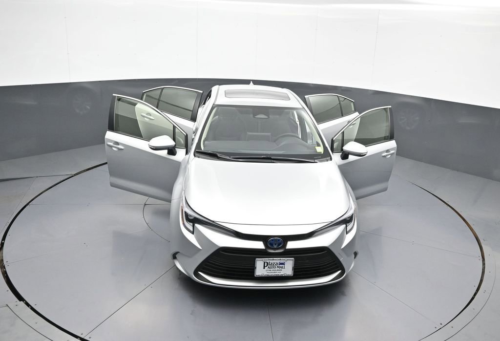 Certified 2025 Toyota Corolla XLE image 45